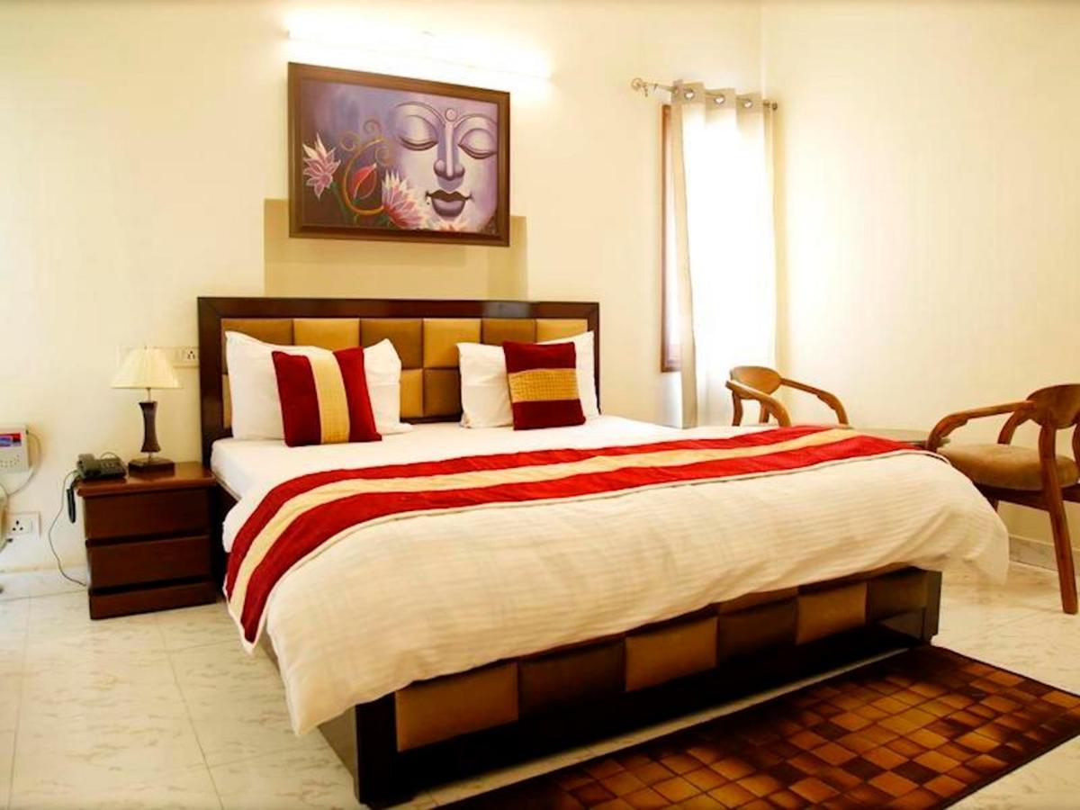 Maplewood Guest House, Neeti Bagh, New Delhiit Is A Boutiqu Guest House - Room 3 외부 사진